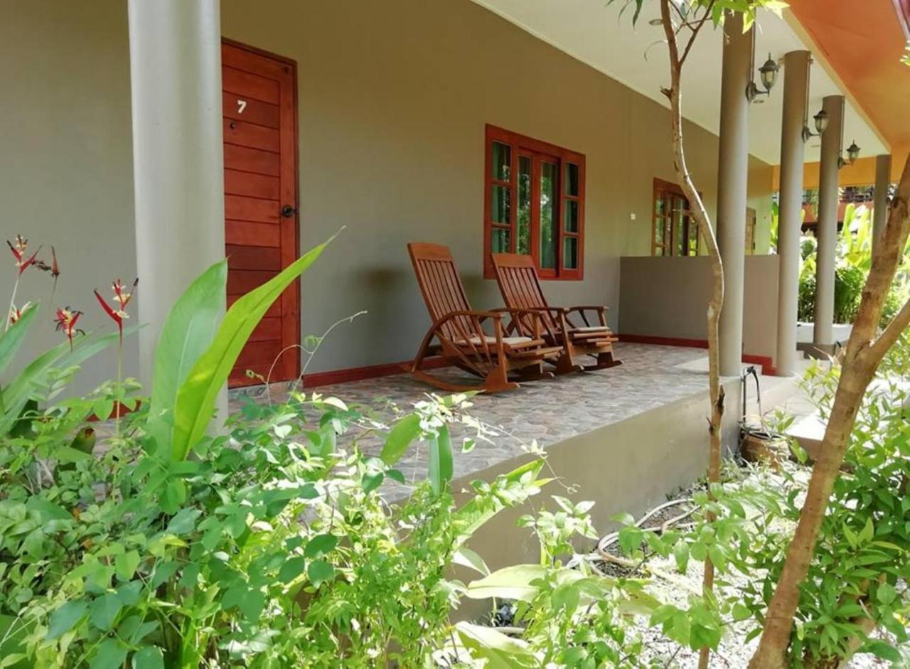 Lanta Wanida Resort Ко-Ланта Екстер'єр фото